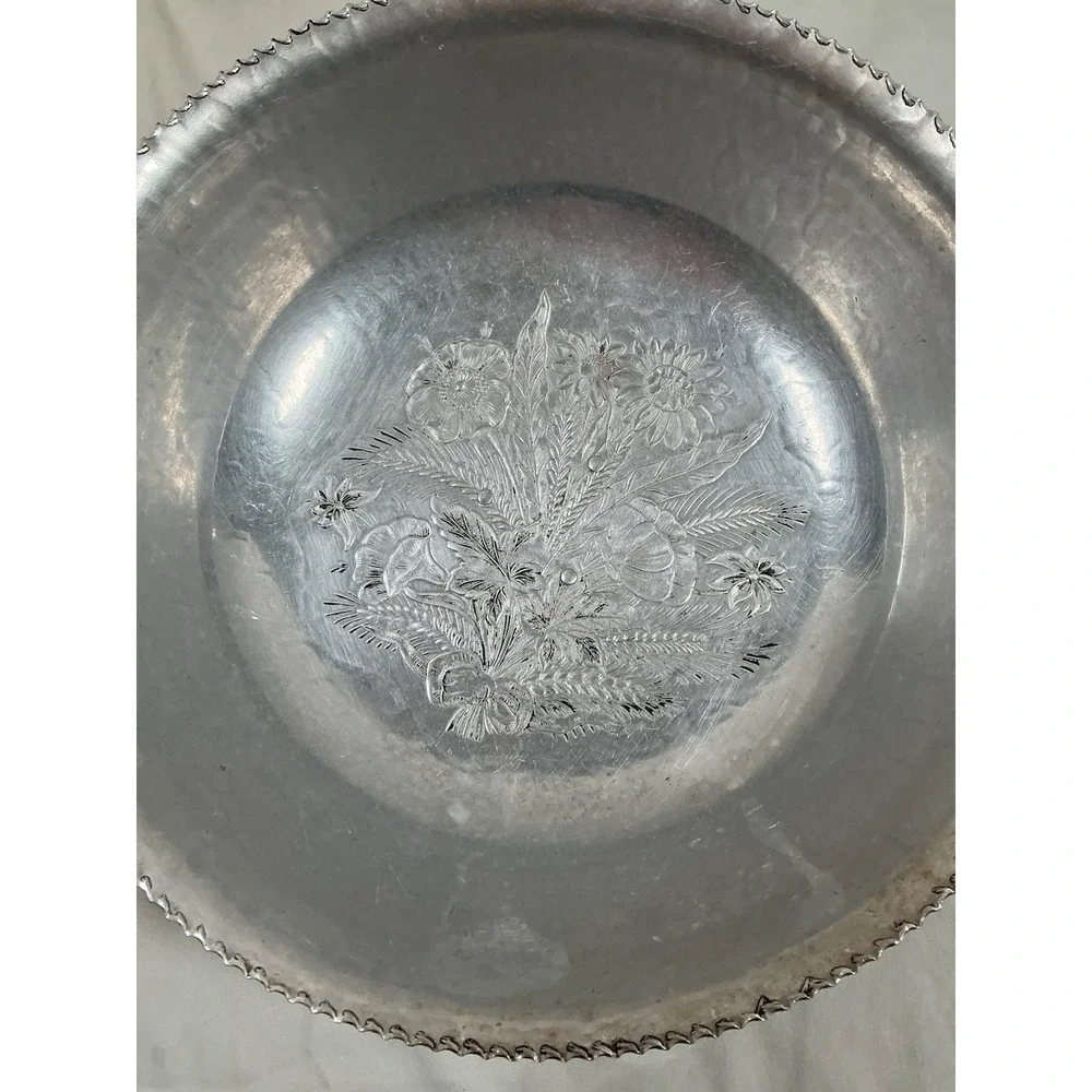 Hammered Aluminum Pedestal Serving Bowl Embossed Floral Scalloped Rim VTG